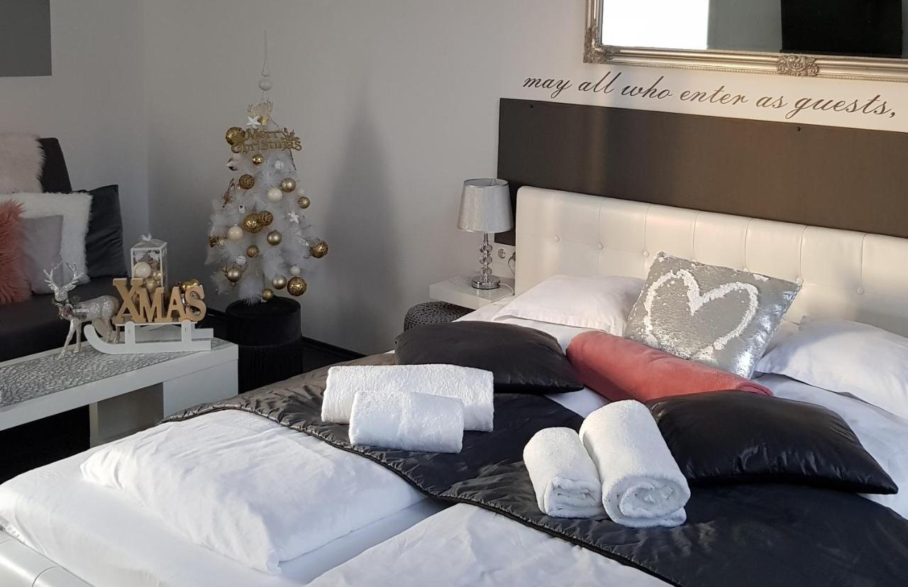 Modern Flat In City Center Budapest Ngoại thất bức ảnh