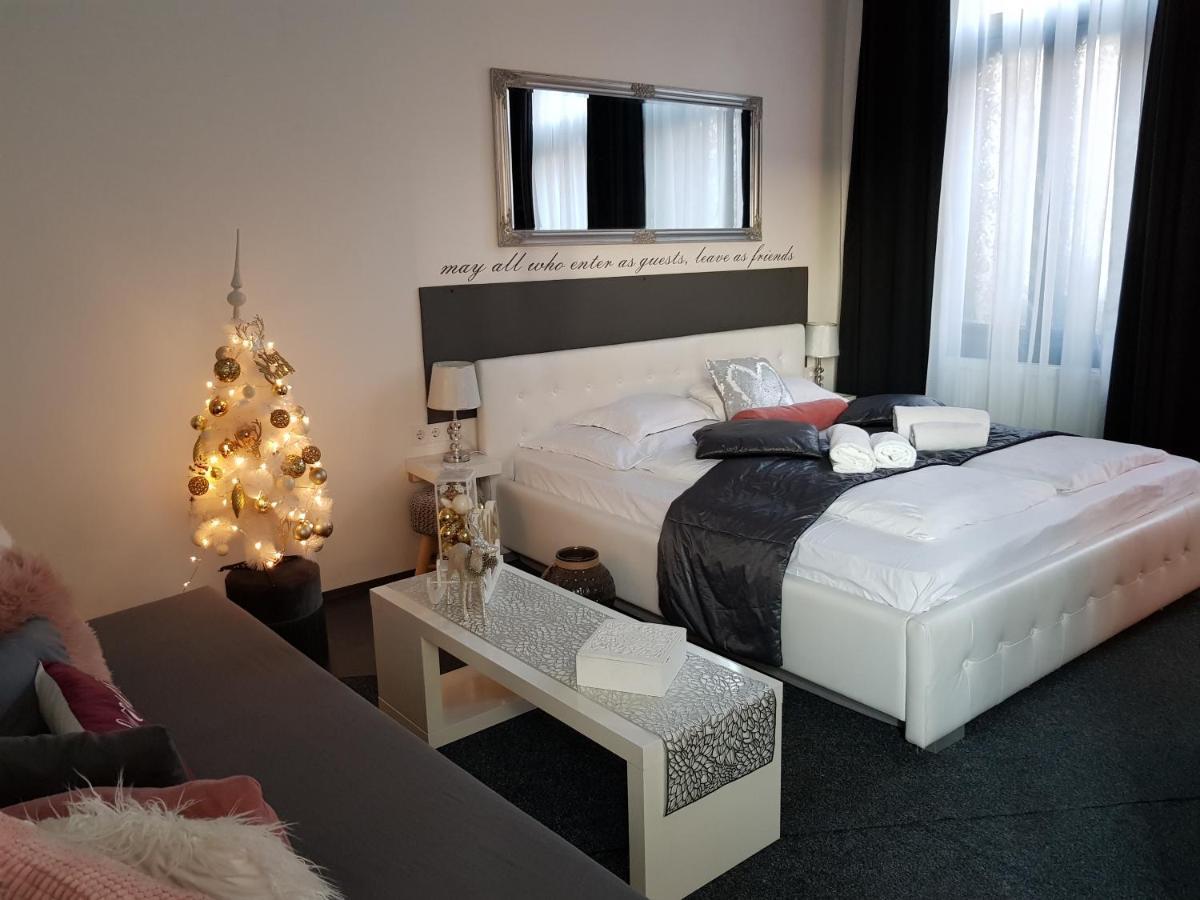 Modern Flat In City Center Budapest Ngoại thất bức ảnh
