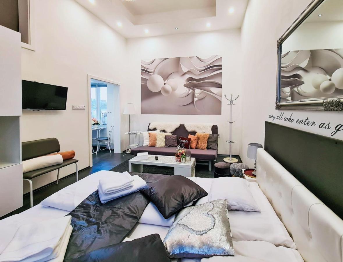 Modern Flat In City Center Budapest Ngoại thất bức ảnh