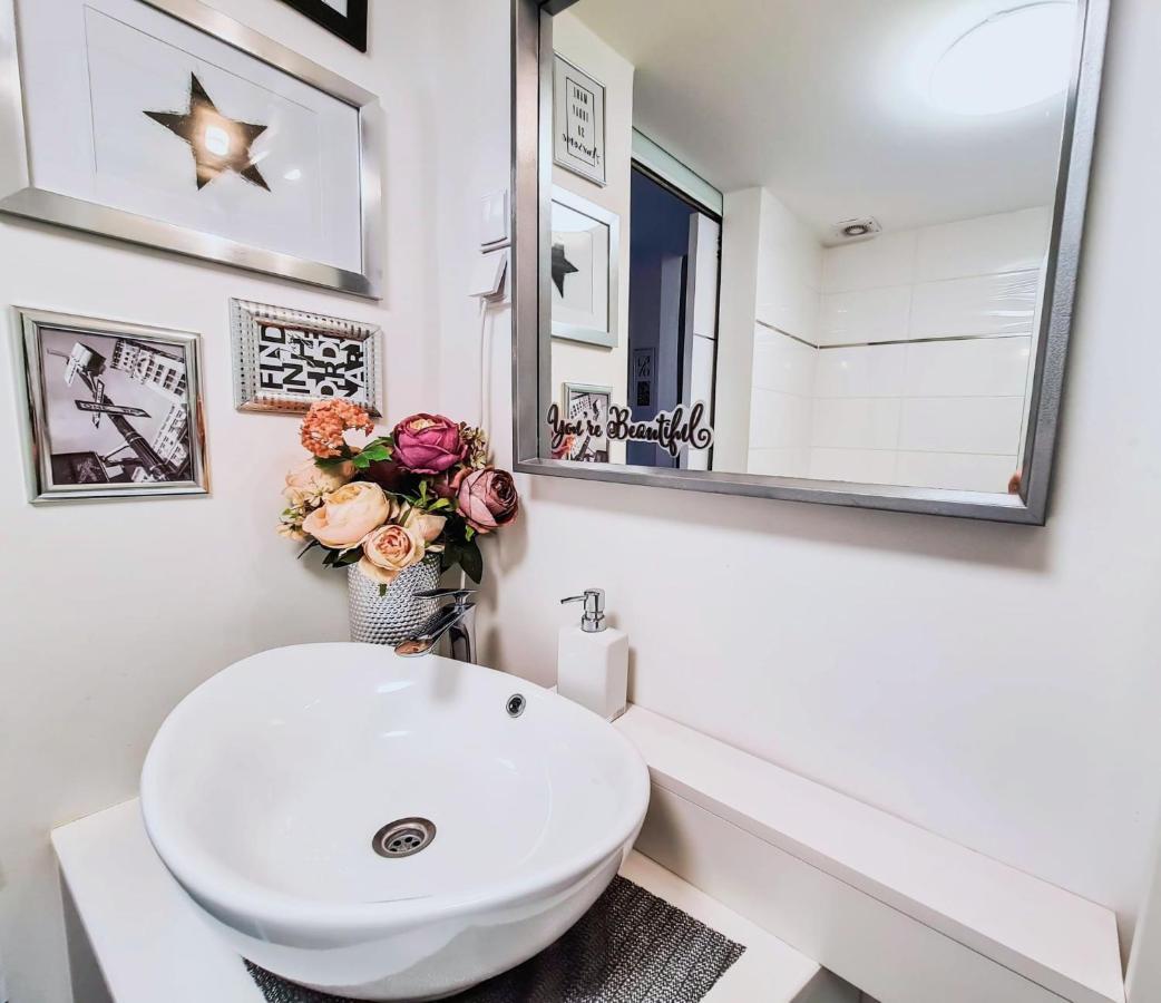 Modern Flat In City Center Budapest Ngoại thất bức ảnh